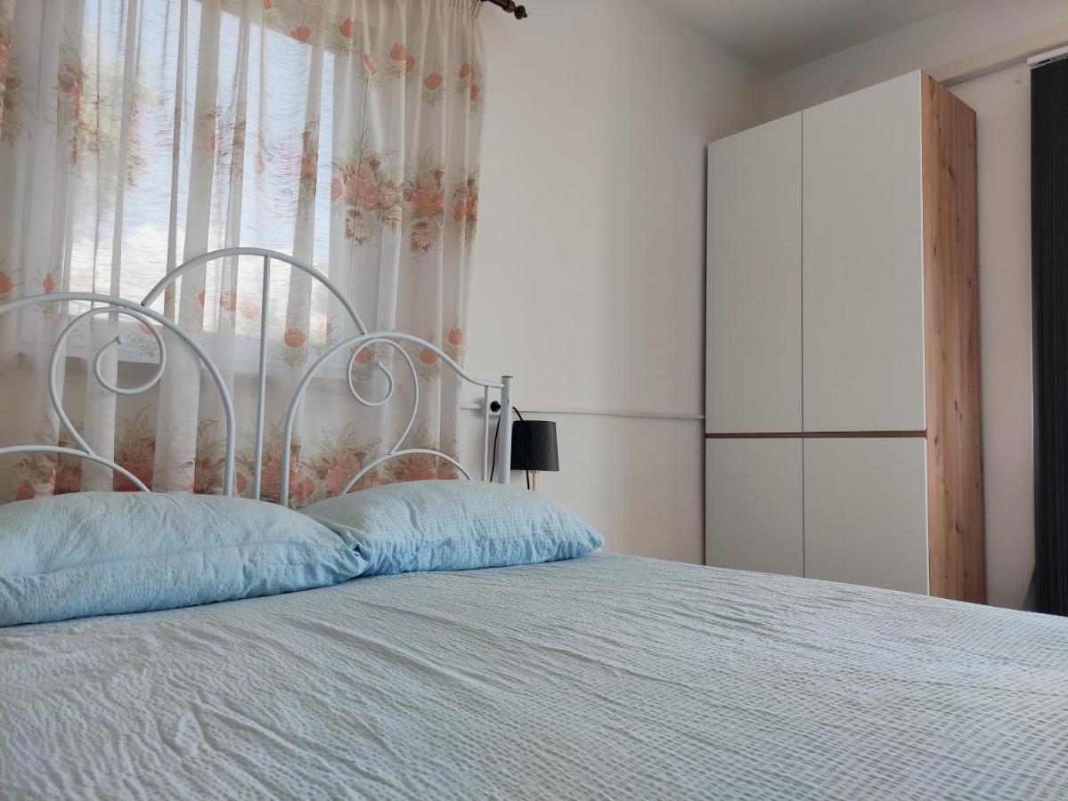 Apartmani Irena Veprinac 外观 照片